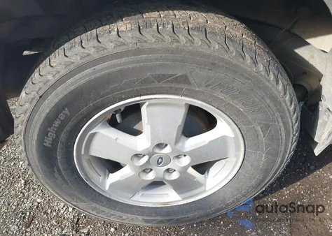 2011 Ford Escape Xlt z USA, uszkodzony, nr VIN 1FMCU9DGXBKA85770